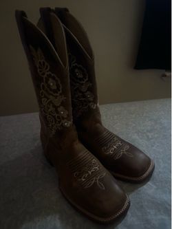 Hooch Boots Volcano Honey cowgirl boots Size 8