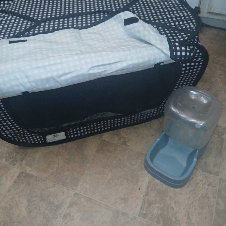 Doggie Carrier Includes Water Bowl