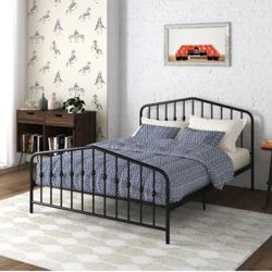 Black Metal Bed frame 