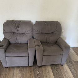 2 Children Recliners