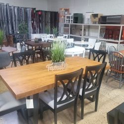 Beautiful 7 PC Rustic Dining Set With 6 Chairs (New)