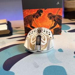 Finalmouse Starlight 12 Zeus LIMITED EDITION #1118/2500 Small Wireless for  Sale in Carpentersvle, IL - OfferUp