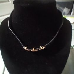 Choker Necklace 