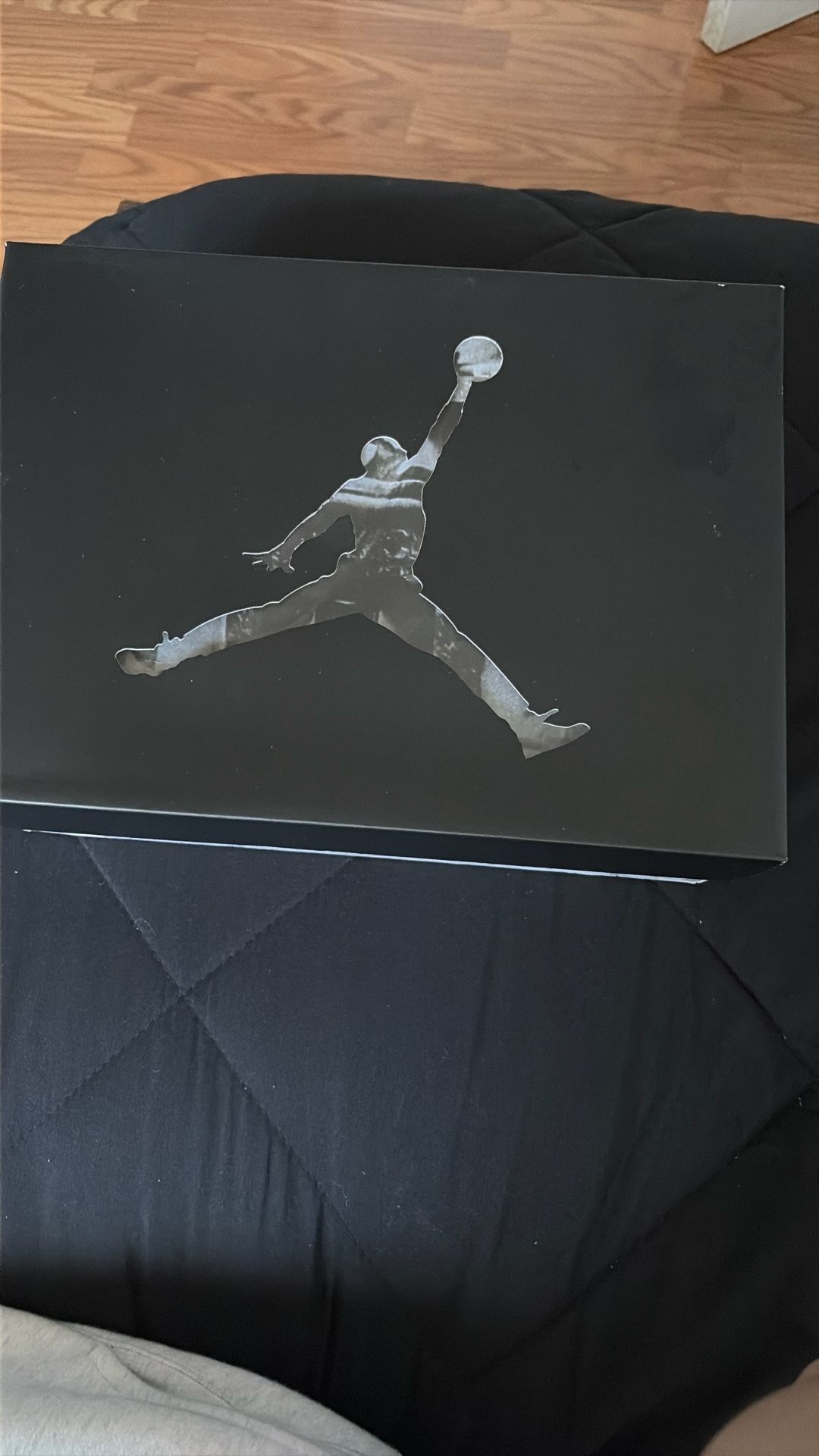 Jordan Air Jordan 4 Retro OG - Sail / Black / University Red