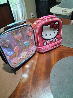 Kids lunch bag in good condition clean $8 each