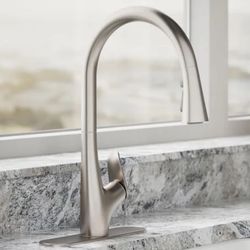 KOHLER Leto Vibrant Stainless Single Handle Deck-mount Pull-down Kitchen Faucet with Sprayer (Includes Deck Plate) 1823