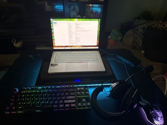 ASUS ROG Zephyrus G14 14” 3k OLED 120hz gaming Laptop With full gaming setup