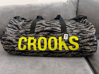 Crooks & Castles Camo Duffle Bag XL