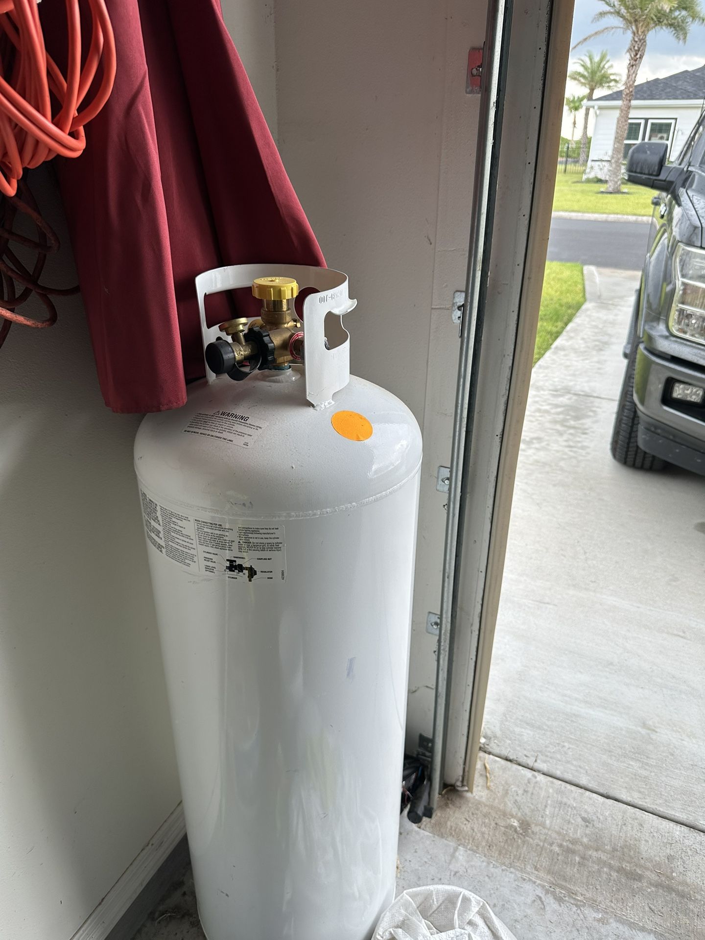 100 LB Worthington Pro grade propane tank