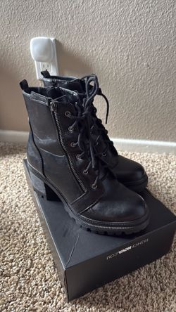 Soda black boots size 7
