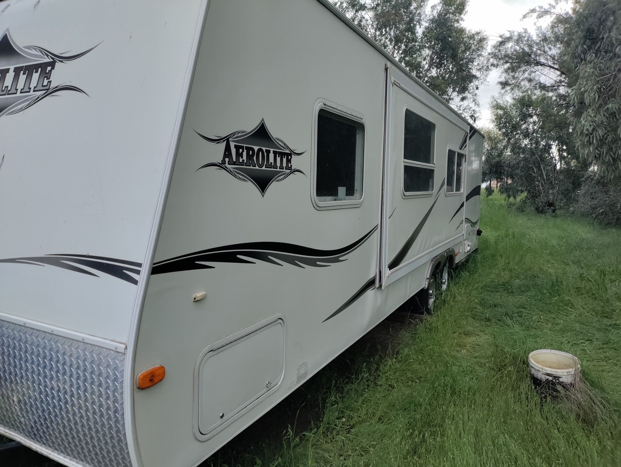 Aerolite Travel Trailer 26’ Dutchman 2006