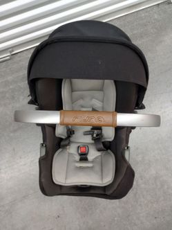 Nuna Baby Car Seat Pipa with Base
