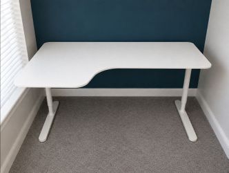 IKEA BEKANT L-Shaped Corner Desk – White – Excellent Condition