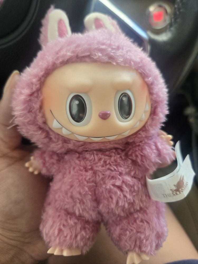 LABUBU