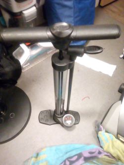Floor Bike Pump with Pressure Gauge
