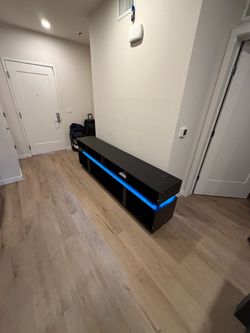 Entertainment center (NEW)