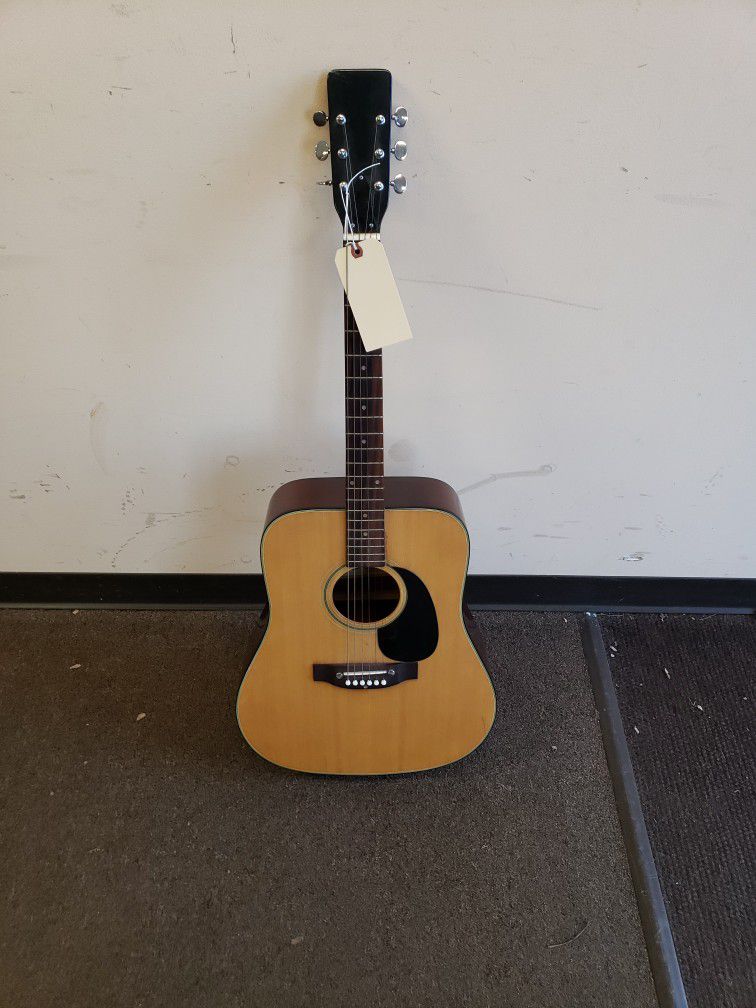 Vintage Atlus Acoustic Guitar FW135 With Case