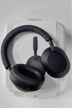Sony WH-1000XM5 Wireless Headphones Black