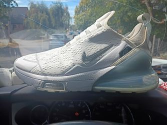 Nike Air Max 270 Sneaker