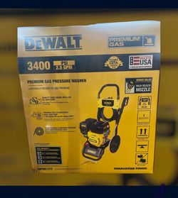 DEWALT 3400 Pressure Washer  DXPW61372
