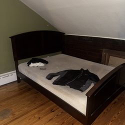 Bed Frame W Bed 