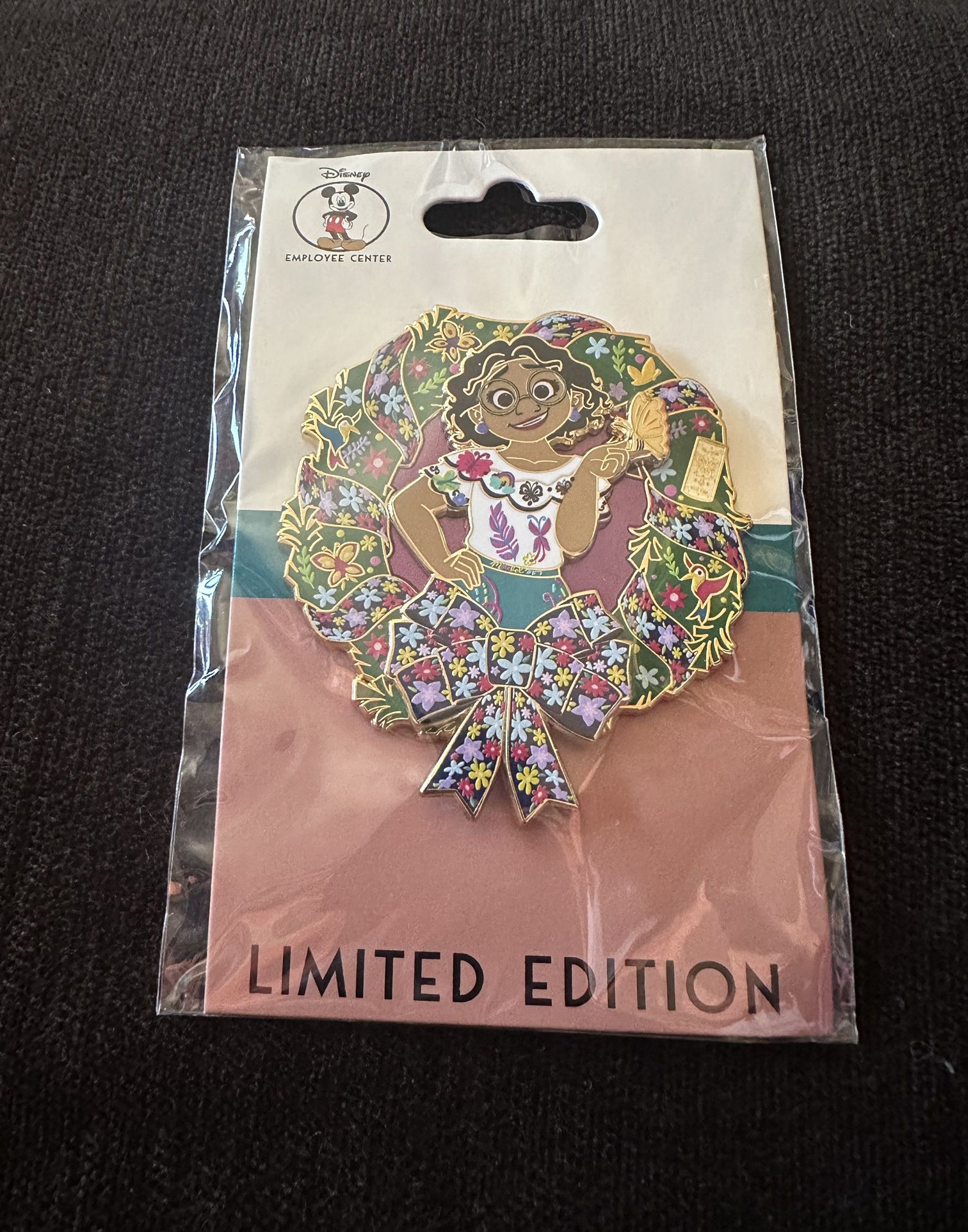 Disney DEC Mirabel from Encanto Christmas Holiday Wreath LE 400  Pin