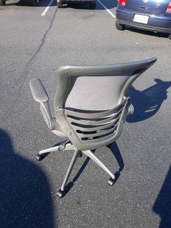 Mesh grey silver office desk chair