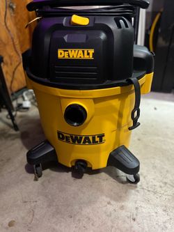 DeWalt Wet \ Dry  shop vac