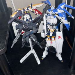 Gundom Model Kit Bundle