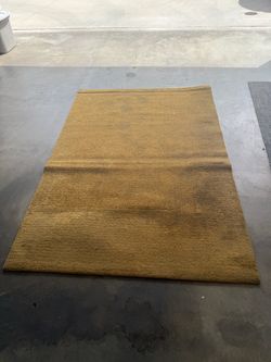 IKEA Rug - Yellow $20