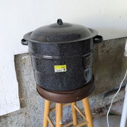 Canner With Jar Rack