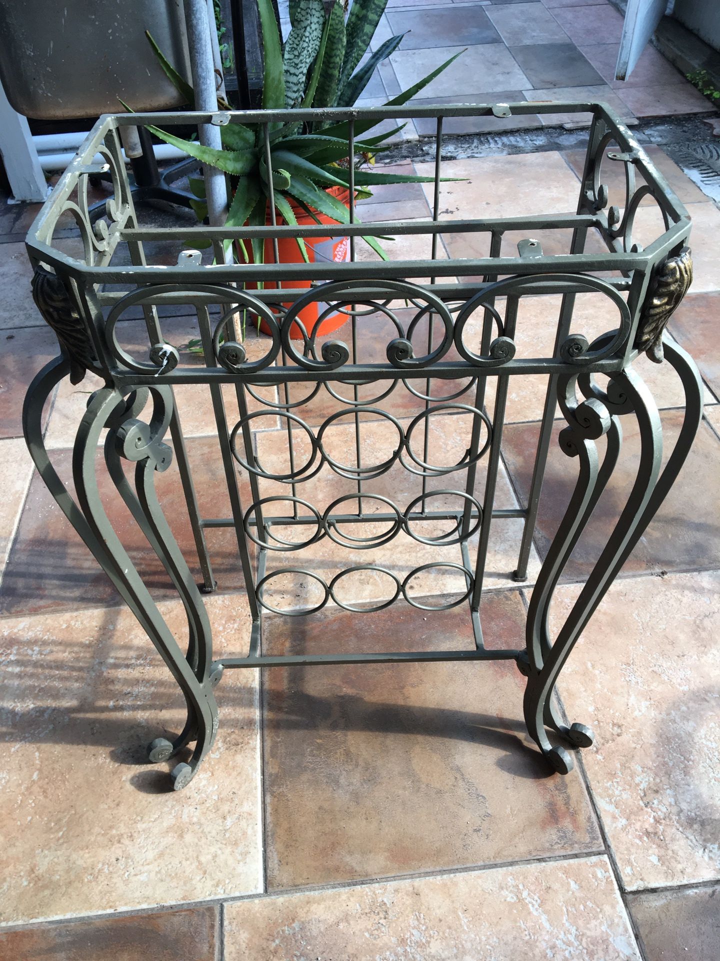 Pure iron table stand