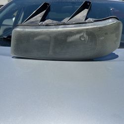 2005 Chevy Express Headlights