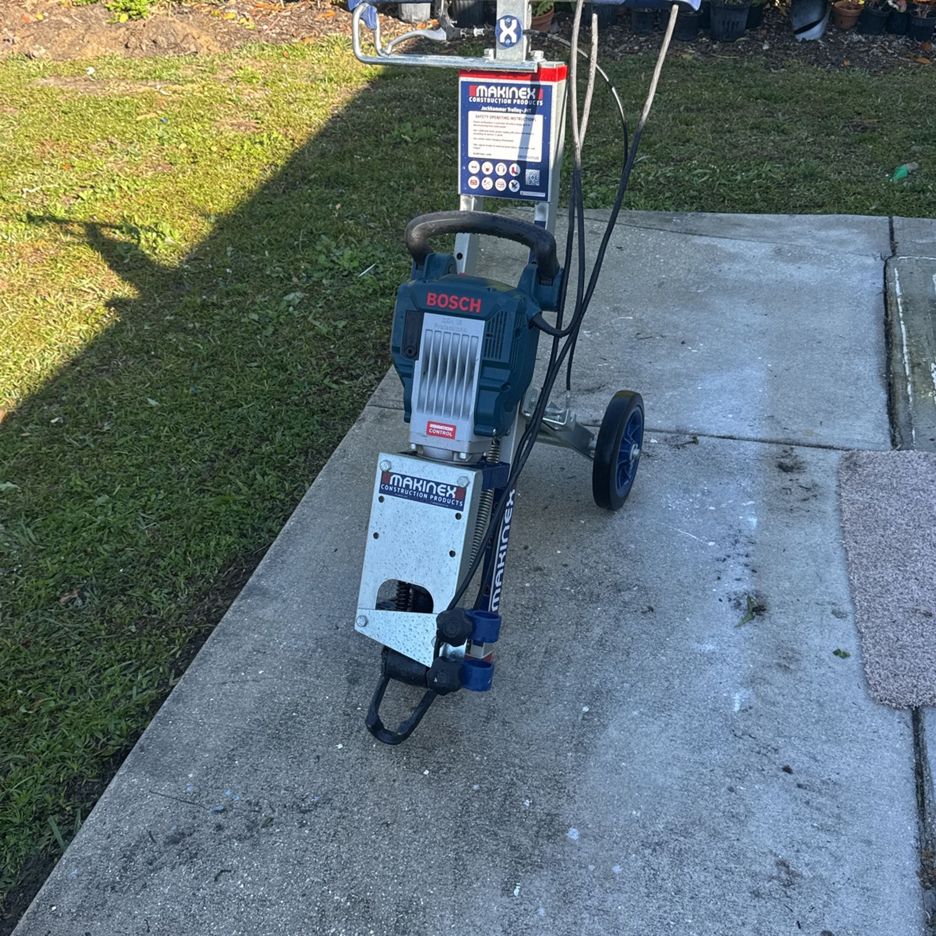Bosch Hammer And Makinex Car 