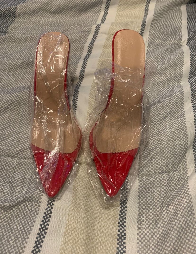 Red Heels (Size 39 Which is a 7 1/2 In Woman)