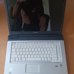 TOSHIBA Notebook Computer. NOT WORKING