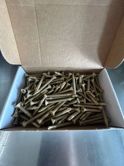 Self-Drilling Wood to Metal Screws