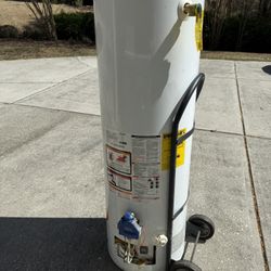 40 Gallon Gas Hot Water Heater