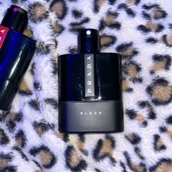 Black Prada It’s Full And It Smells Good 