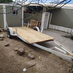 Flat bed trailer