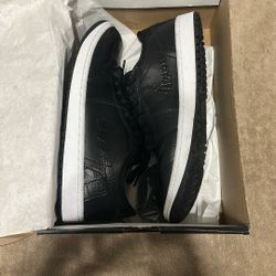 Jordan 1 Low 10.5
