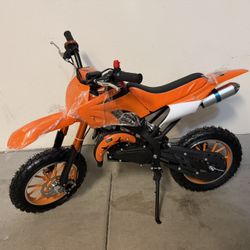 Brand new Pegasus 49cc gas mini dirt bike, never used sealed in box. Available in red, orange, and yellow.( all bikes come with graphics for you to pu