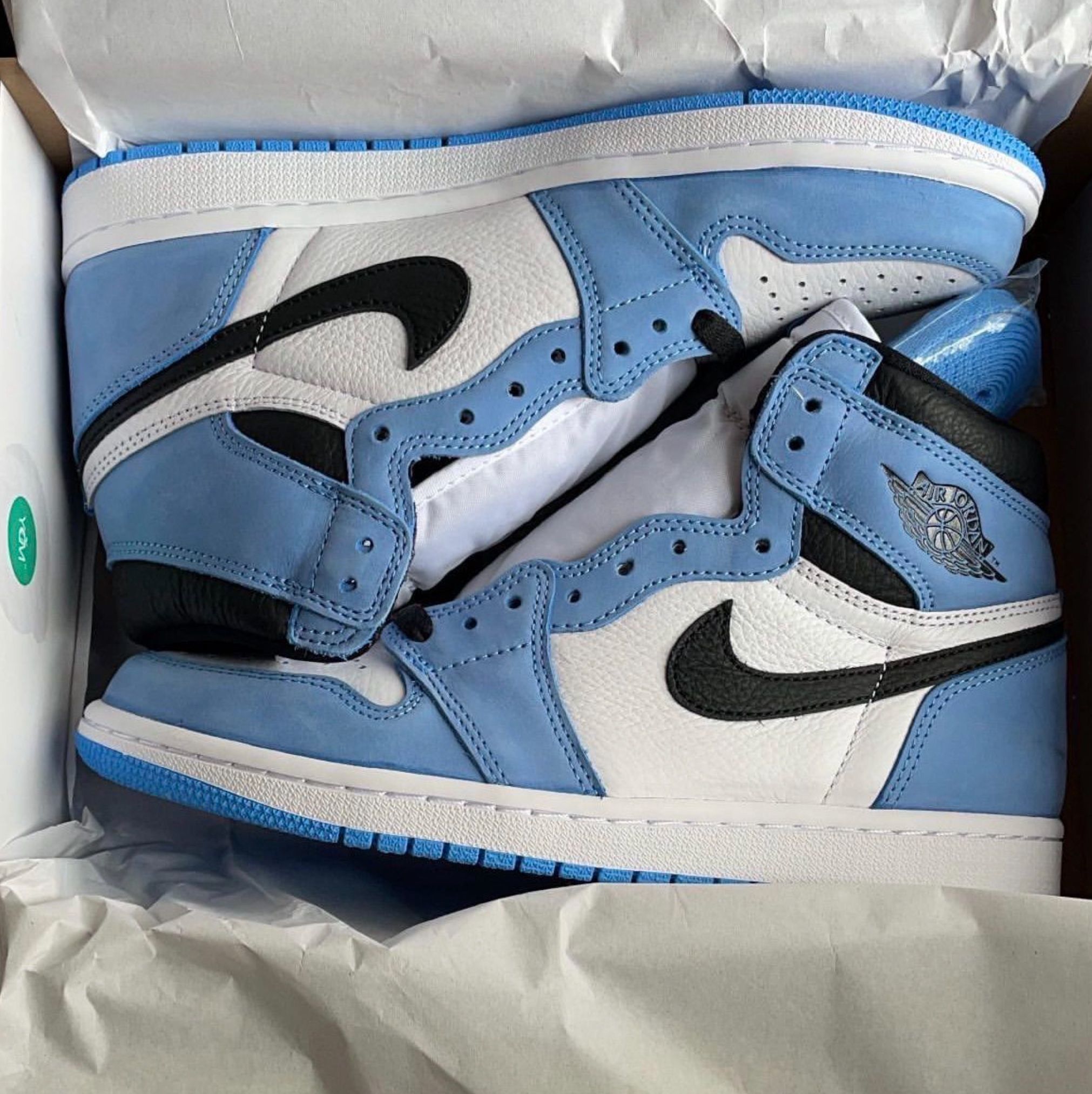 Jordan 1 Retro High University Blue