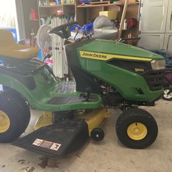 John Deere S100