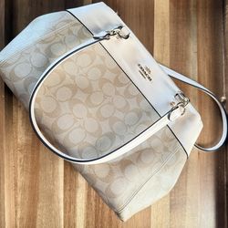 Coach Signature Shoulder Bag- Excellent Condition