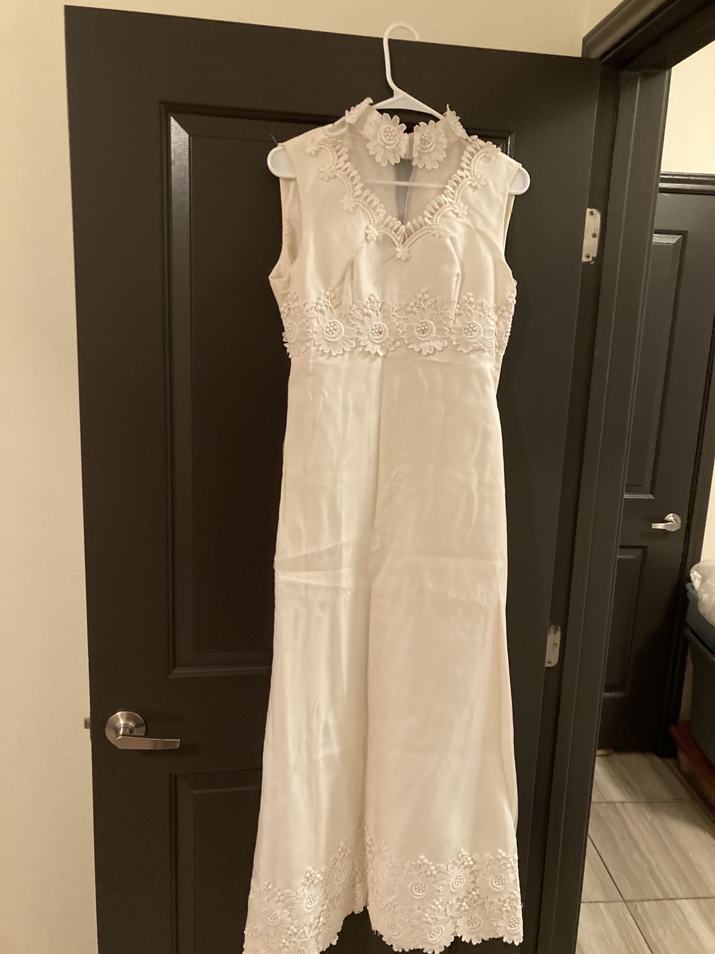 Vintage 1970s Wedding Dress
