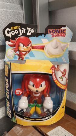 New Knuckles action figure. Heroes of Goo Jit Zu Sonic The Hedgehog toy is super stretchy and glows in the dark