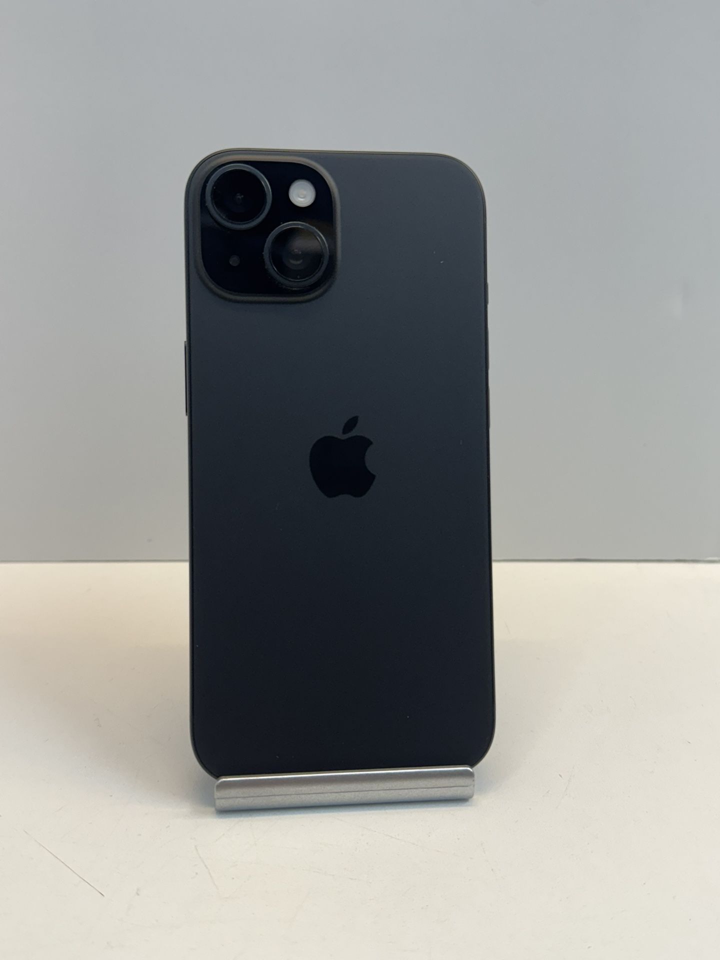 Apple iPhone 15 128gb. ( Unlocked Cellphone )