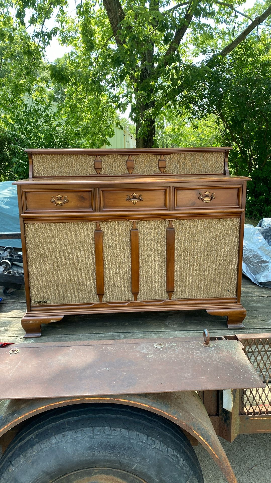 VINTAGE VICTROLA RCA VICTOR STEREO CABINET 1963