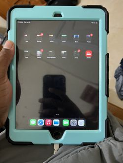 Apple iPad (7th Gen)